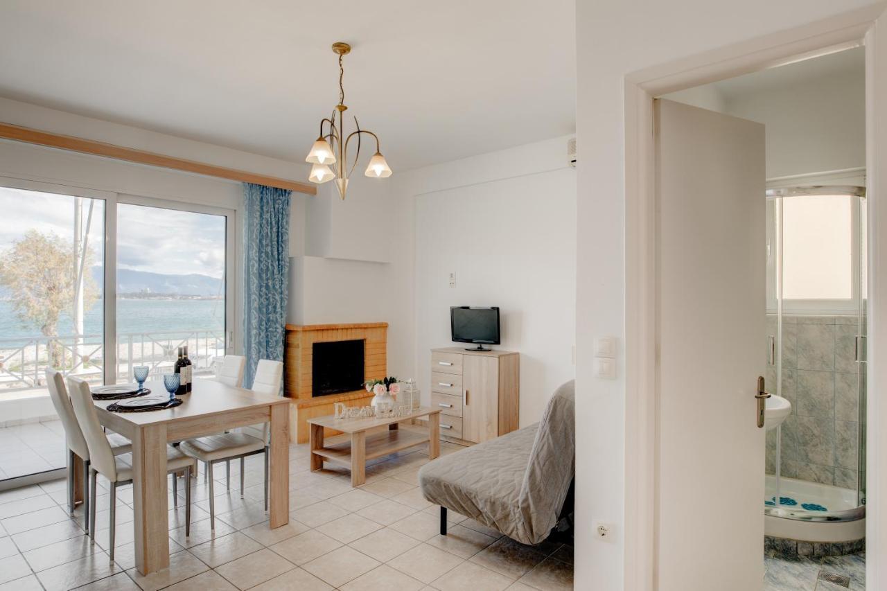 Sugar Blue - Apartments On The Beach Ájosz Vaszíliosz Kültér fotó
